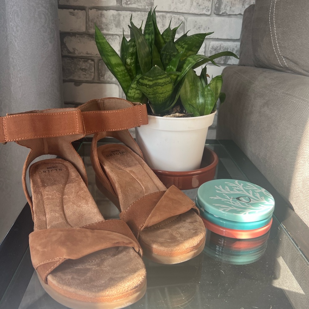 Earth Origins Brown Platform Sandals